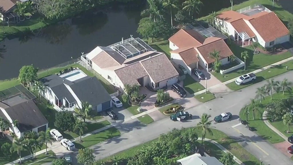 Deputies, SWAT team respond to reports of barricaded person in Weston home, BSO says — CBS Miami, Napa Sports news