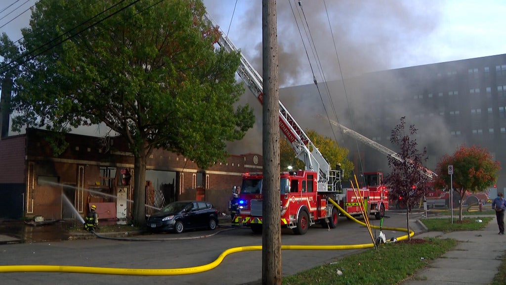2 Minneapolis firefighters hurt in East Franklin Avenue business fire — WCCO / CBS Minnesota, Napa Health news