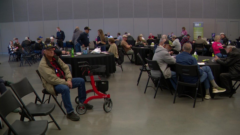 Minnesota veterans receiving claims assistance, health exams at clinic — WCCO / CBS Minnesota, Napa Arts news