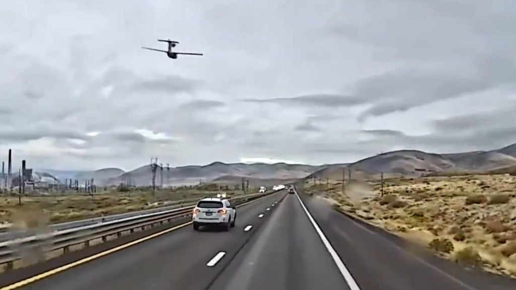 Newly-released video shows seaplane emergency landing on Reno highway — Napa Community news