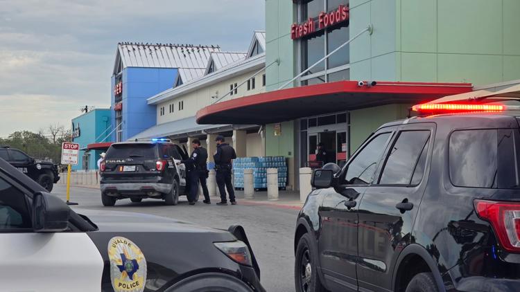 Man accused of family violence, assault charges after dispute-turned-shooting inside Uvalde H-E-B, police say — KENS 5 (San Antonio), Napa Community news