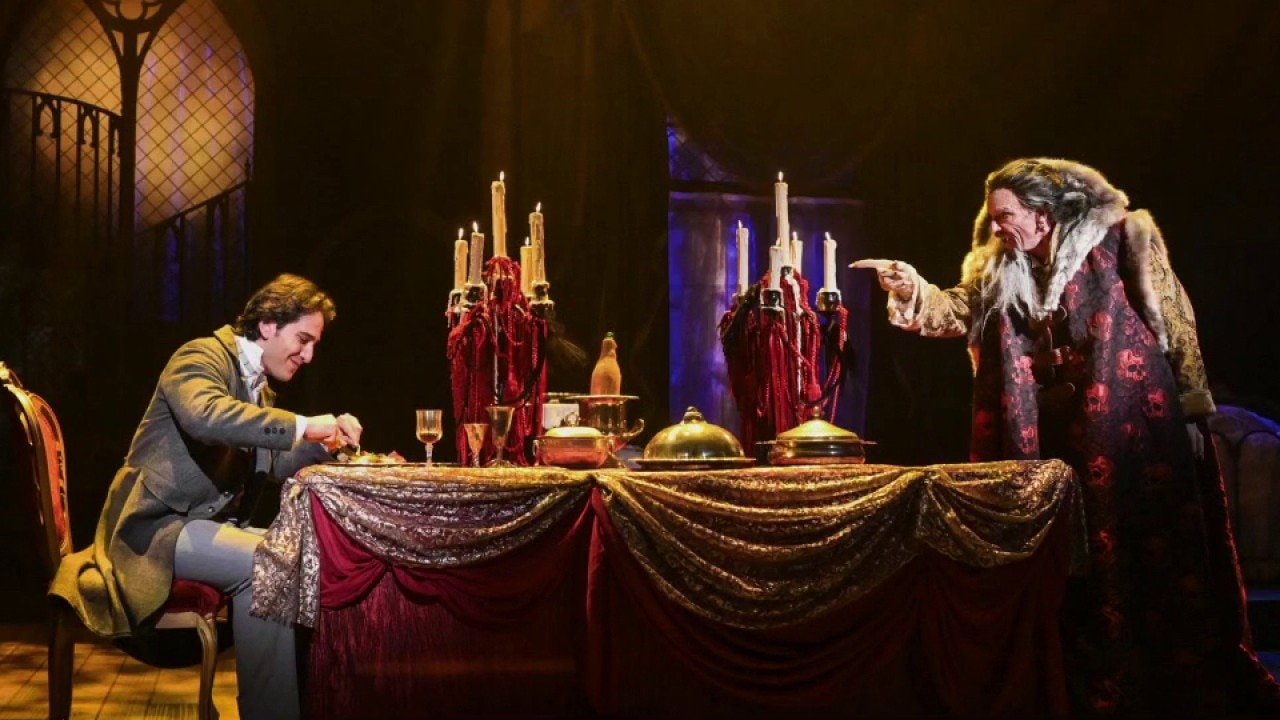 'Dracula' at TheatreWorks Silicon Valley — KTVU FOX 2 Bay Area, Napa Arts news