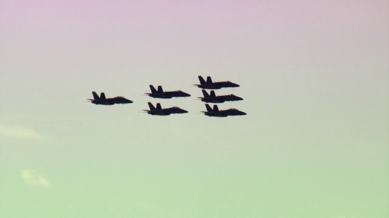 Blue Angels soar over San Francisco Bay despite fog — KTVU FOX 2 Bay Area, Napa Arts news