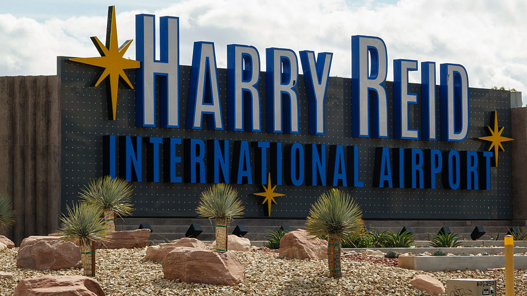Private jet runs off Vegas runway and crashes into airport fence — KTVU FOX 2 Bay Area, Napa Community news